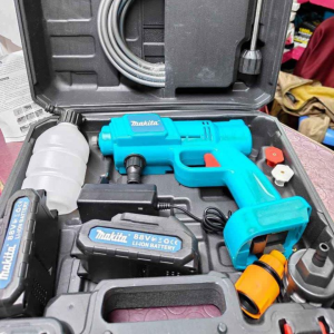 Makita Cordless Pressure Washer Kit