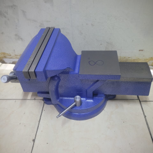Bench Vise